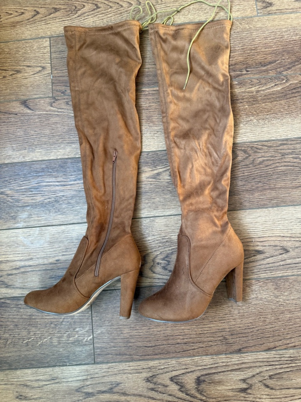 Women's thigh high heeled boots
